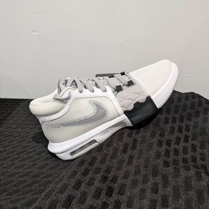 Stylish Lebron Witness Vlll Nike Men's White and Black,Smoke Grey Sneakers